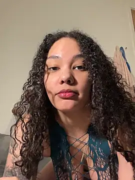 tastylolaaa online show from 06-08-26, 12:05