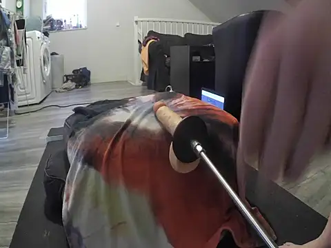 Snapshot of YourLoveBoyKevin chatting on 02-19-26, 03:53 YourLoveBoyKevin online show from 02-19-26, 03:53