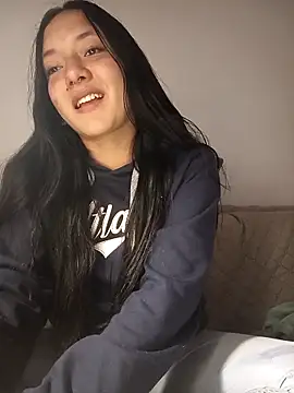 CuteHarper online show from 10-18-25, 02:35