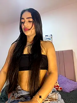 Snapshot of trex_x chatting on 11-14-25, 06:44 trex x online show from 11-14-25, 06:44