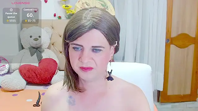 Dolldirtyxxx online show from 10-18-25, 05:20