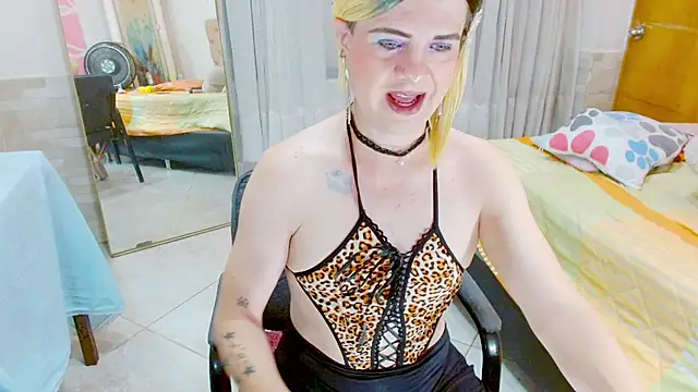 Dolldirtyxxx online show from 05-09-26, 05:00