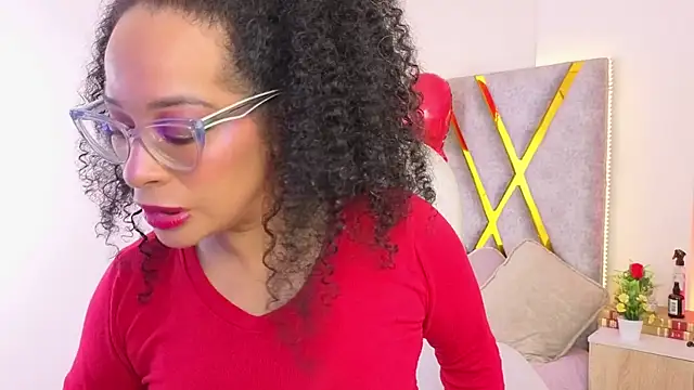 Cintiia Holmes online show from 04-01-26, 12:02