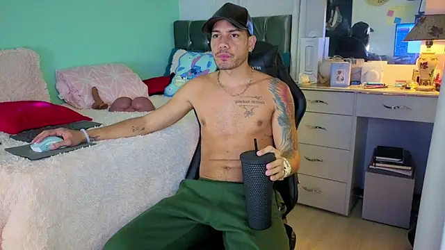 Chrissken online show from 10-28-25, 01:28