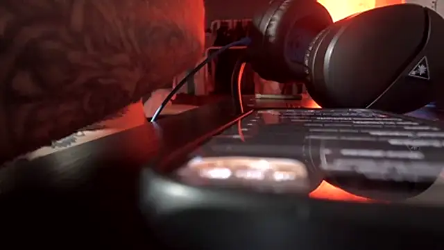 BadJewfucks online show from 04-20-26, 02:47