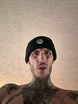 BadJewfucks online show from 12-18-25, 04:44