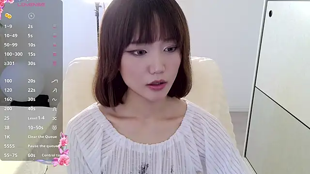 Snapshot of _misayu_99 chatting on 02-13-25, 08:17 misayu 99 online show from 02-13-25, 08:17