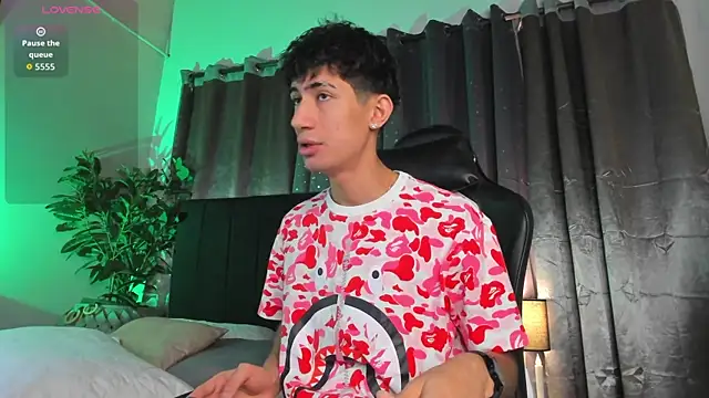 NovaaWheler online show from 03-11-26, 10:42