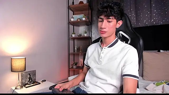 NovaaWheler online show from 11-26-25, 08:31