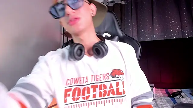 NovaaWheler online show from 12-03-25, 06:18