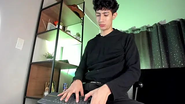 NovaaWheler online show from 03-28-26, 12:06