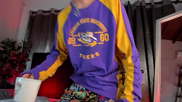 NovaaWheler online show from 02-08-26, 12:03