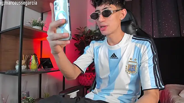 NovaaWheler online show from 03-30-26, 08:43