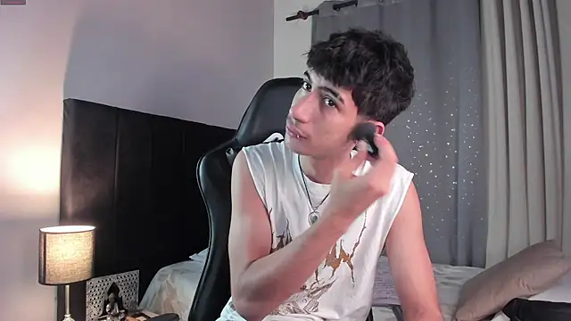 NovaaWheler online show from 09-17-25, 07:27