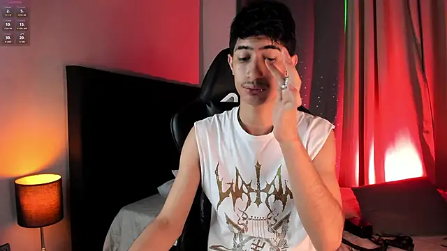 NovaaWheler online show from 09-26-25, 03:41