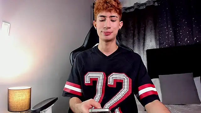 NovaaWheler online show from 12-04-25, 07:02