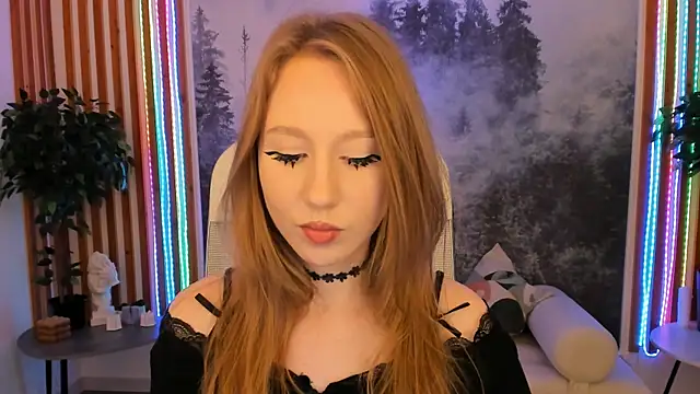 Snapshot of DariaTate chatting on 07-14-26, 12:44 DariaTate online show from 07-14-26, 12:44