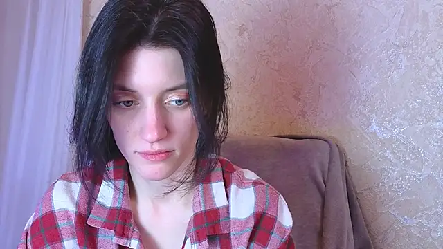 Snapshot of roxy_riot_ chatting on 02-25-25, 06:36 roxy riot online show from 02-25-25, 06:36