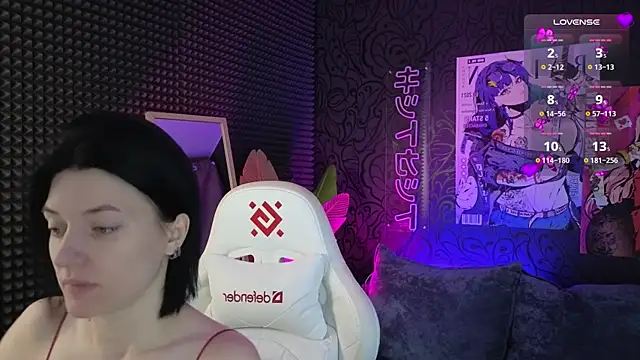 Snapshot of roxy_riot_ chatting on 10-16-25, 01:25 roxy riot online show from 10-16-25, 01:25