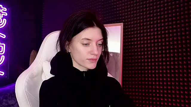Snapshot of roxy_riot_ chatting on 03-08-25, 05:07 roxy riot online show from 03-08-25, 05:07