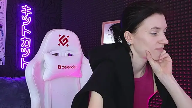 Snapshot of roxy_riot_ chatting on 03-03-25, 04:32 roxy riot online show from 03-03-25, 04:32