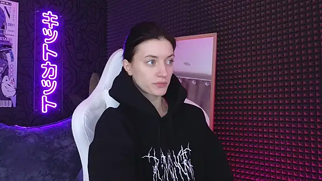 Snapshot of roxy_riot_ chatting on 03-03-25, 01:28 roxy riot online show from 03-03-25, 01:28