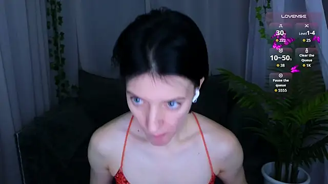 roxy riot  online show from 11-07-25, 01:21