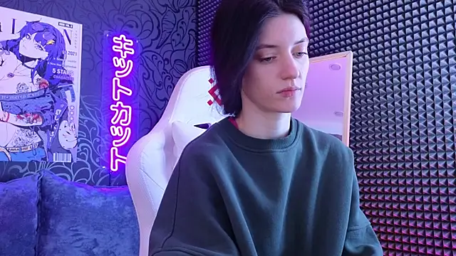 Snapshot of roxy_riot_ chatting on 02-28-25, 01:26 roxy riot online show from 02-28-25, 01:26