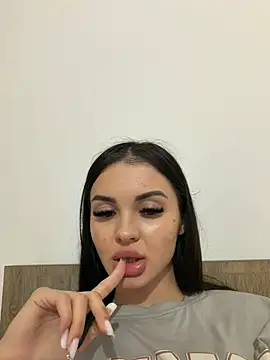 LilaRoses online show from 05-21-26, 08:28