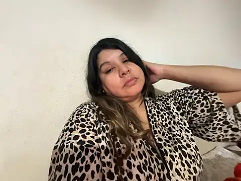 amanirose945 online show from 02-16-26, 01:48