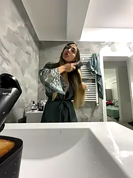 BonyBon29 online show from 10-21-25, 06:24