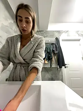 BonyBon29 online show from 11-30-25, 05:58