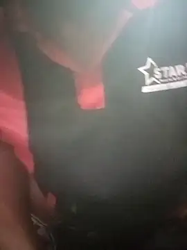 Snapshot of imforyou chatting on 12-19-25, 06:32 imforyou online show from 12-19-25, 06:32