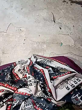 Snapshot of imforyou chatting on 10-12-25, 06:53 imforyou online show from 10-12-25, 06:53