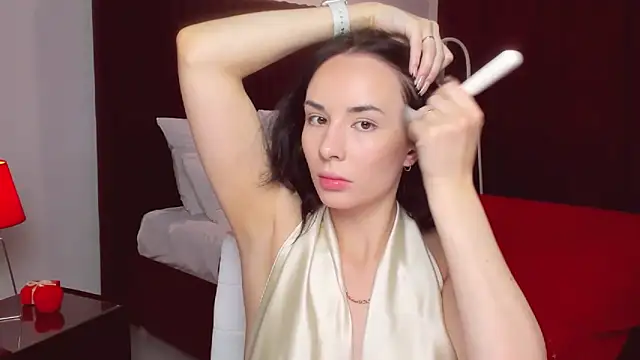 Snapshot of Suga_babe chatting on 09-20-25, 01:16 Suga babe online show from 09-20-25, 01:16