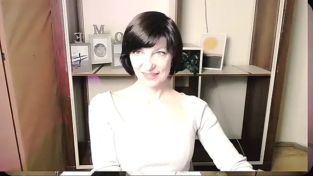  AngeliaFlow  online show from 05-31-26, 09:04