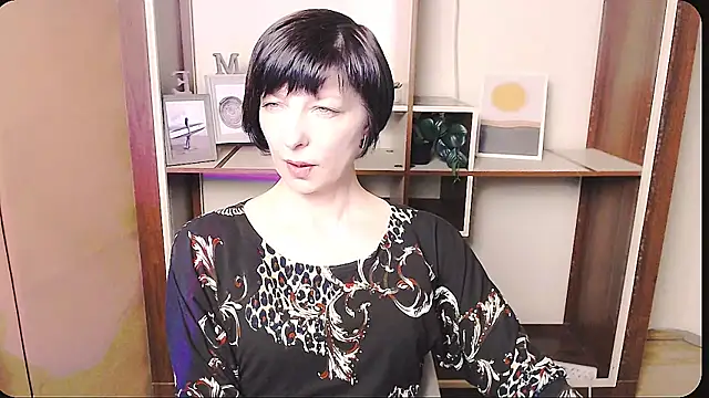  AngeliaFlow  online show from 04-03-26, 08:21