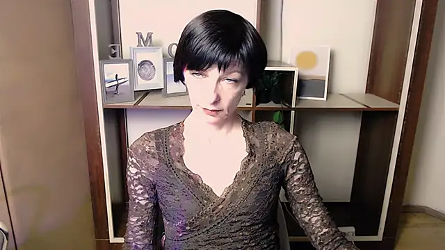  AngeliaFlow  online show from 12-19-25, 07:44