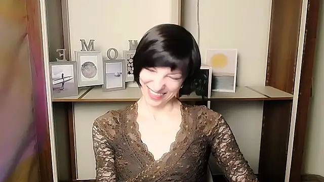  AngeliaFlow  online show from 01-10-26, 01:06