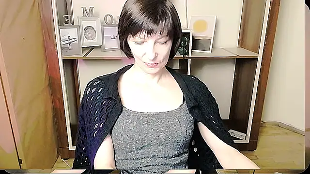 Snapshot of _AngeliaFlow_ chatting on 06-09-26, 07:53 AngeliaFlow online show from 06-09-26, 07:53