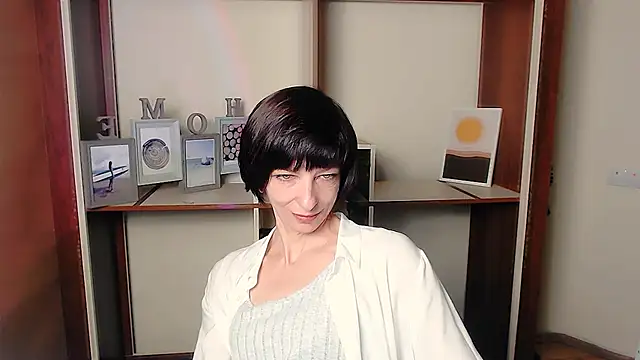  AngeliaFlow  online show from 09-26-25, 06:20