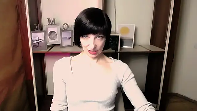  AngeliaFlow  online show from 01-08-26, 09:59