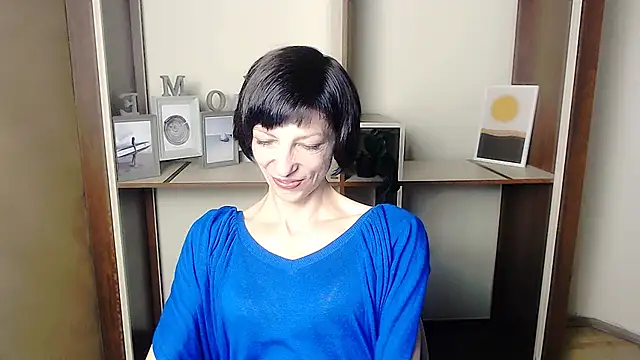  AngeliaFlow  online show from 09-20-25, 07:13