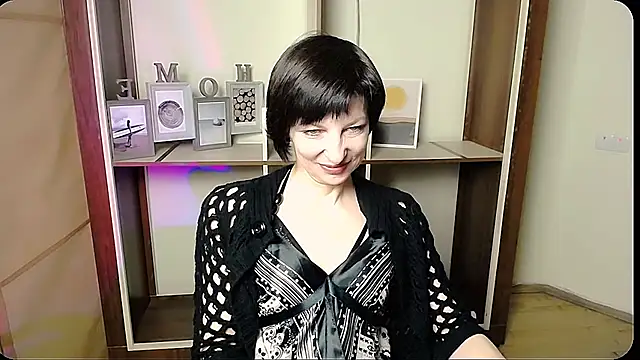  AngeliaFlow  online show from 03-07-26, 06:20