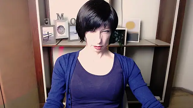  AngeliaFlow  online show from 12-23-25, 08:02