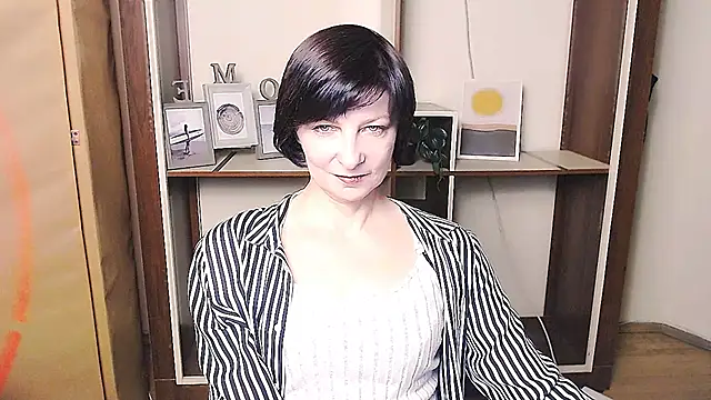  AngeliaFlow  online show from 04-15-26, 08:20