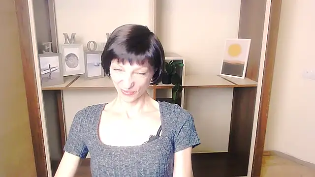  AngeliaFlow  online show from 09-09-25, 06:34