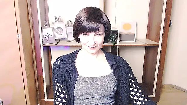  AngeliaFlow  online show from 04-14-26, 07:57