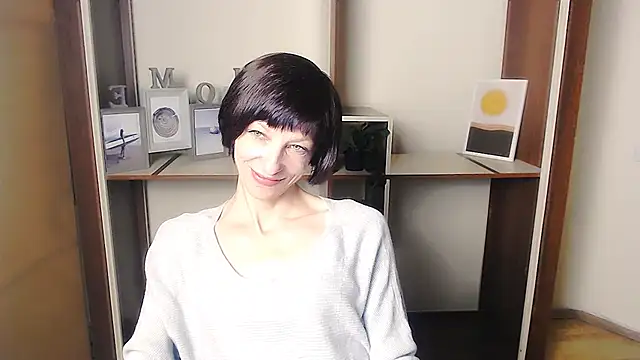  AngeliaFlow  online show from 09-12-25, 06:02