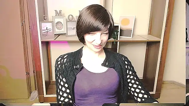  AngeliaFlow  online show from 05-13-26, 08:32